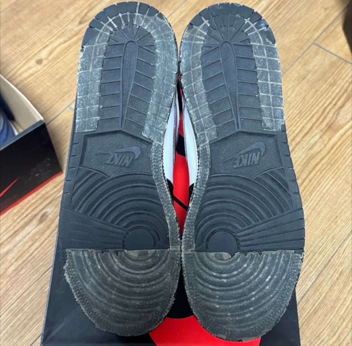 조던1 레트로 하이 OG 짐레드 240 상품이미지4