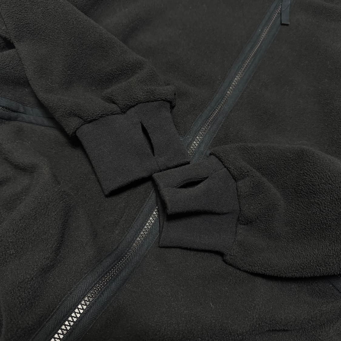 Relume 블랙컬러 폴리에스터 드로우코드 빅실루엣 플리스 자켓 상품이미지4