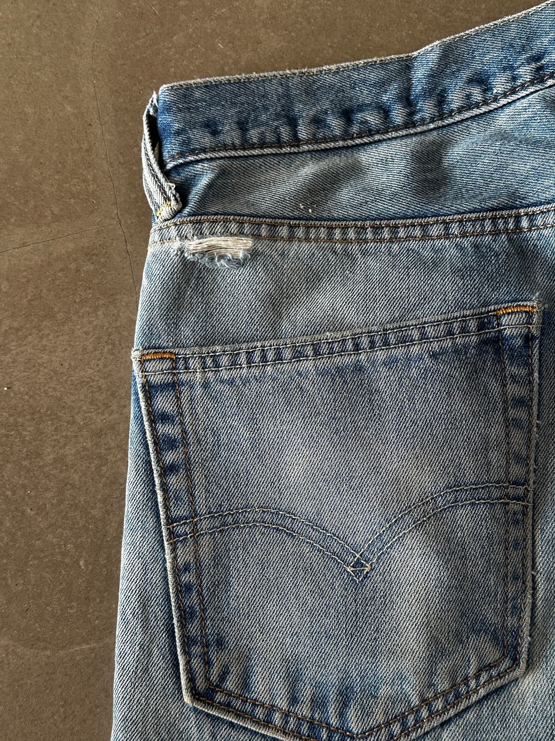 Levi’s 리바이스 550 Light Wash Denim 상품이미지3
