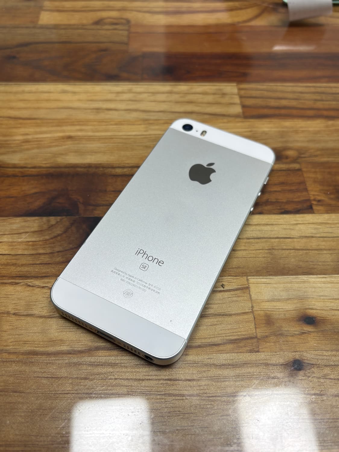 애플 아이폰 se1 실버 64기가 정품 S급 상품이미지1