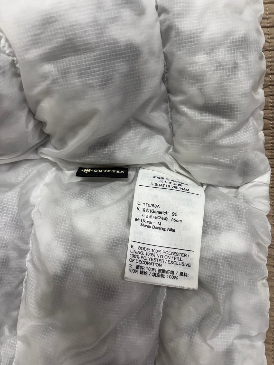 나이키 고어텍스 패딩 M 상품이미지6