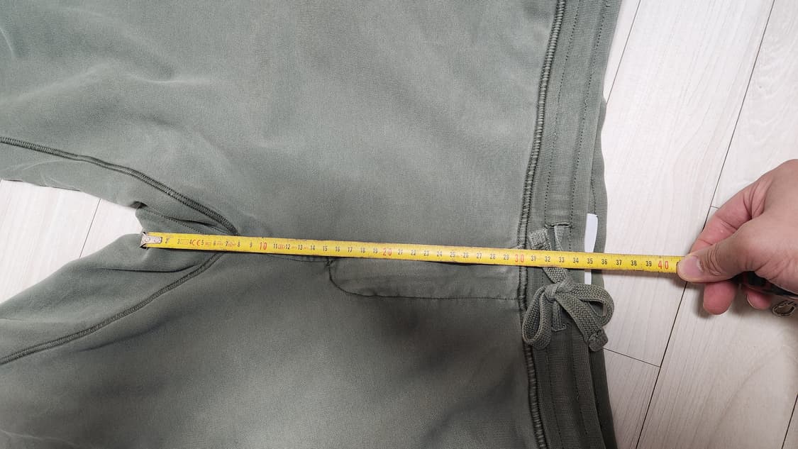 정품.스톤아일랜드 카키 와펜 조거 팬츠 XL 상품이미지6