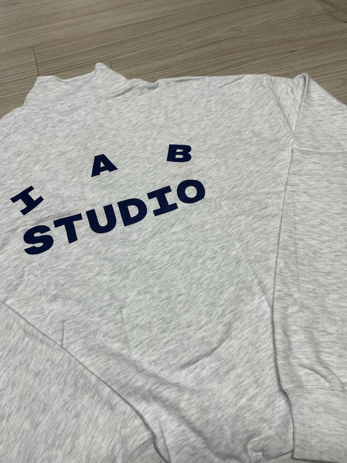 [새상품] 아이앱 스튜디오 하프 집업 그레이  상품이미지9