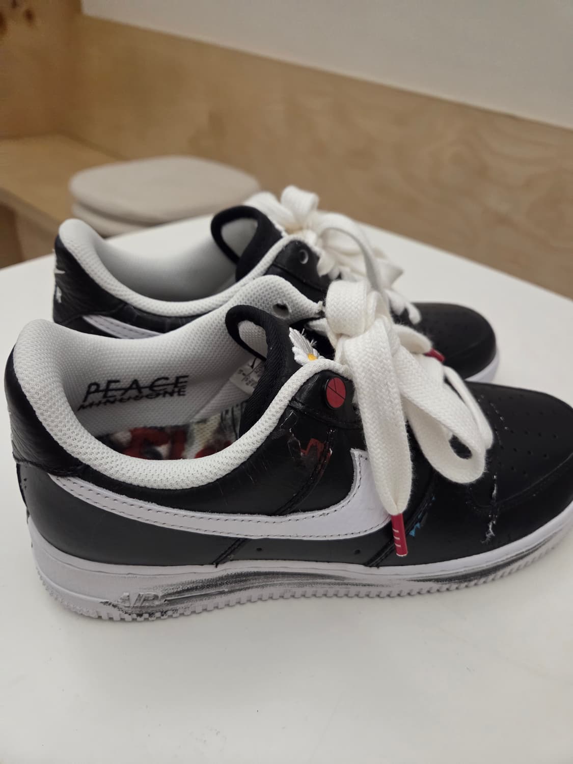 피마원포스 1.0 260사이즈 2회착 팝니다 상품이미지1