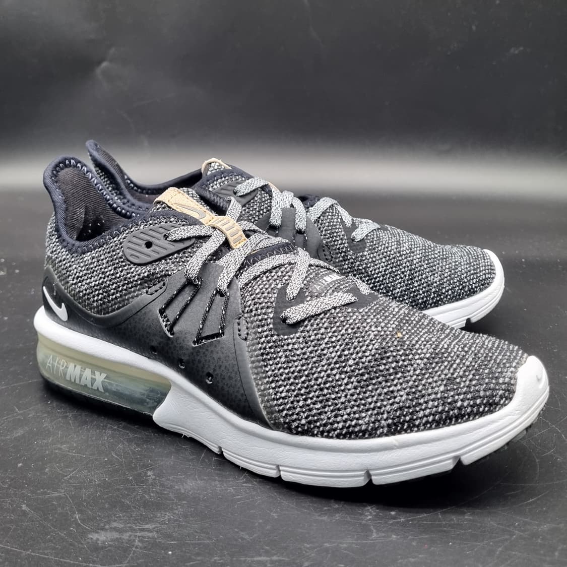 나이키 에어맥스 시퀀트3 여성운동화230 상품이미지1