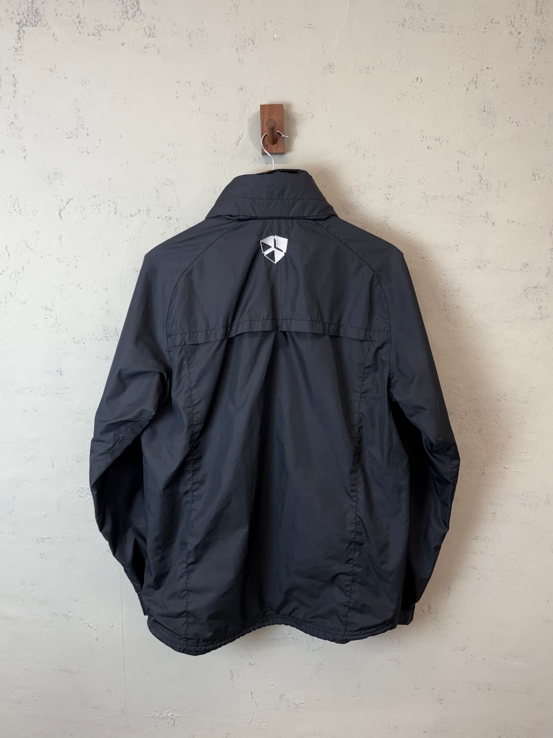 나이키 스톰핏 스우시 바람막이 블랙 상품이미지2