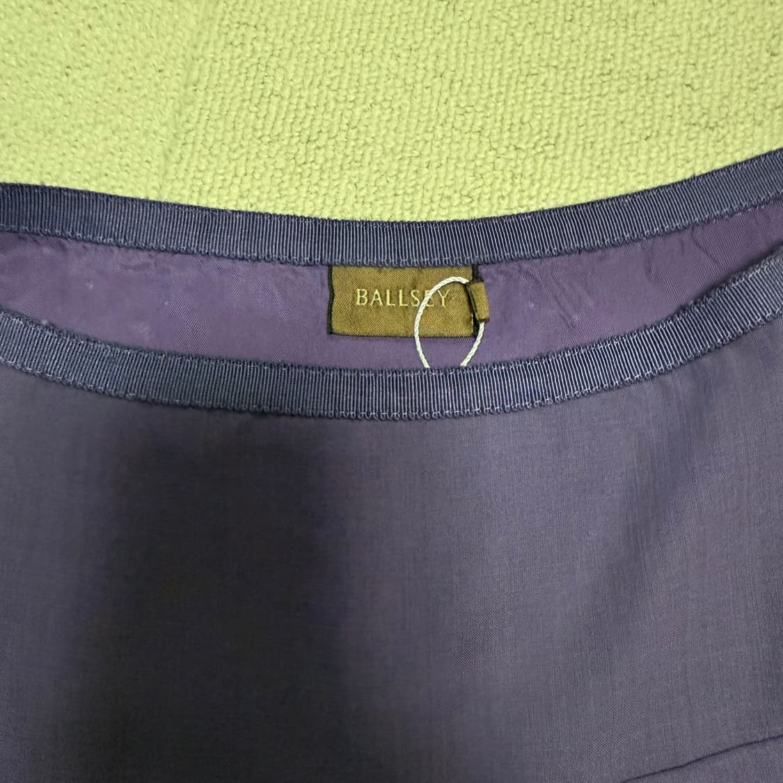 톤다운 퍼플 플리츠 스커트 상품이미지4