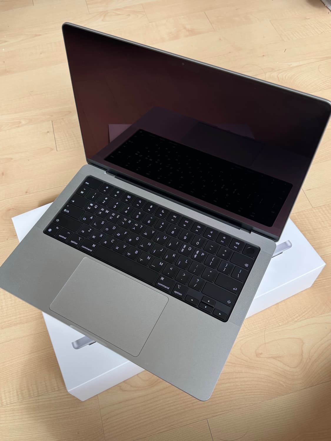 맥북 프로 14인치 M4 Pro 칩 모델 판매합니다. 상태좋음 상품이미지3