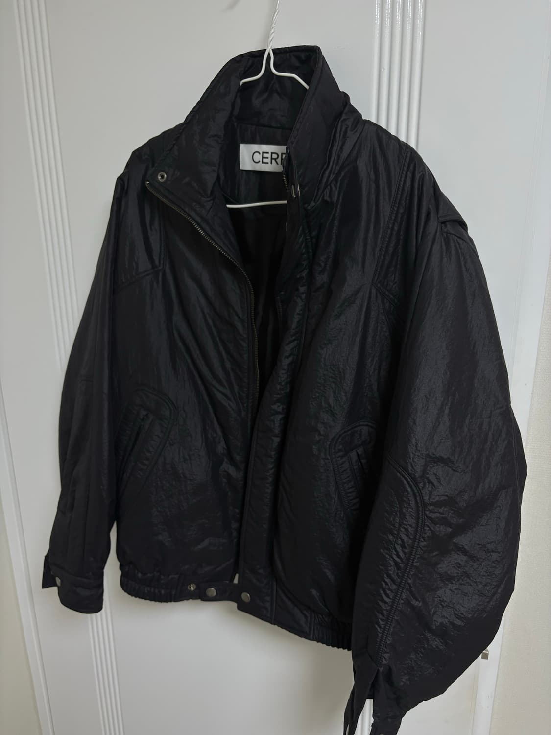 세릭 하이넥 봄버 자켓 블랙 상품이미지2