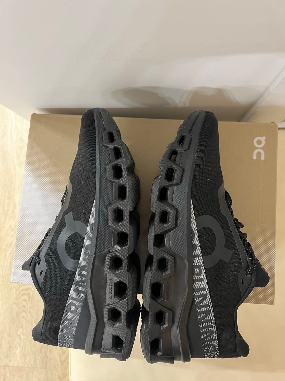 온 러닝 클라우드몬스터2 상품이미지4