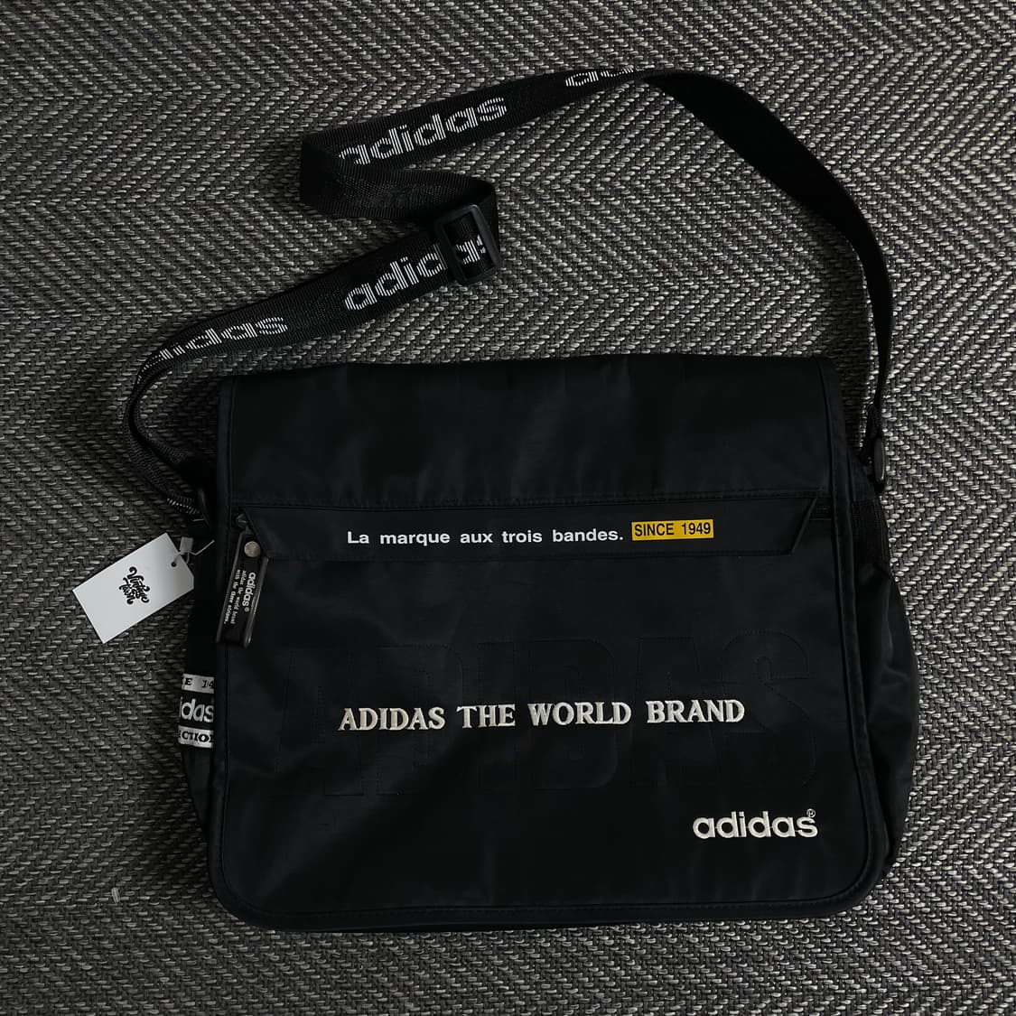 00s 아디다스 올드스쿨 스펠아웃 크로스백o 3389 상품이미지1