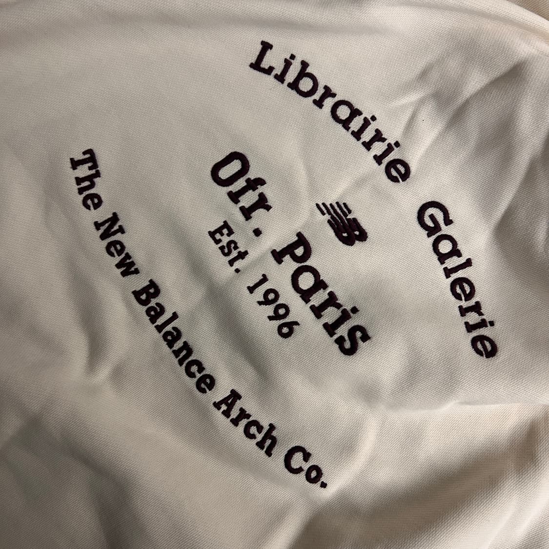 New Balance X Oft. Paris ivory hoodie 상품이미지3