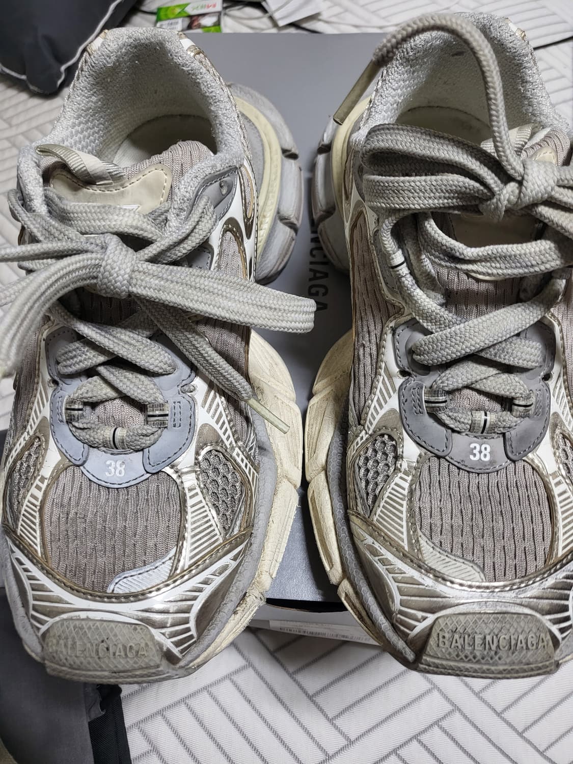 발렌시아가 3XL 에그쉘 상품이미지5