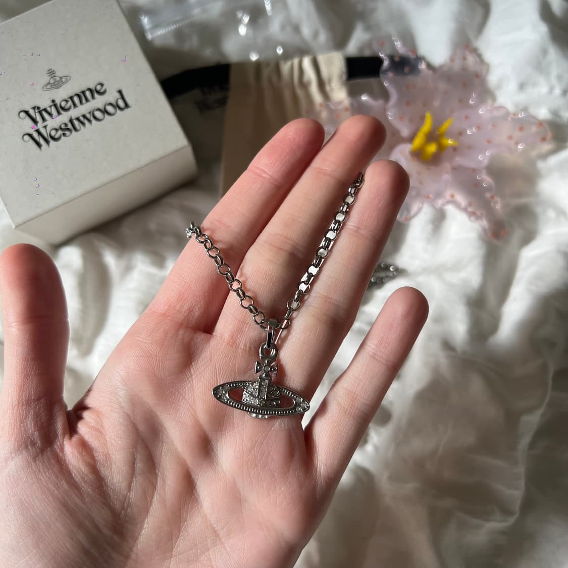 비비안웨스트우드 미니 바스 릴리프 펜던트 네크리스 상품이미지7
