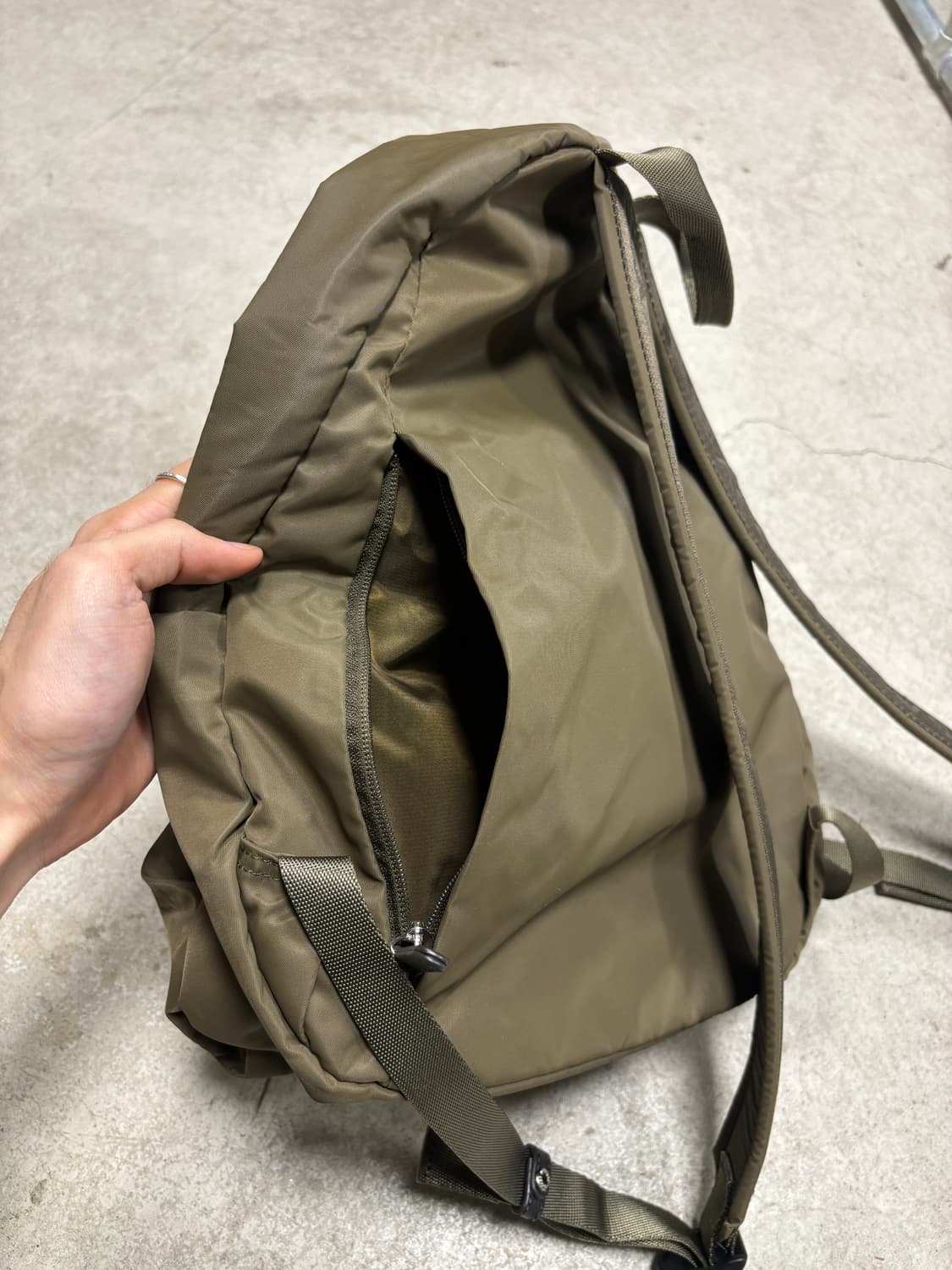 Y‘saccs 나일론 백팩 상품이미지9