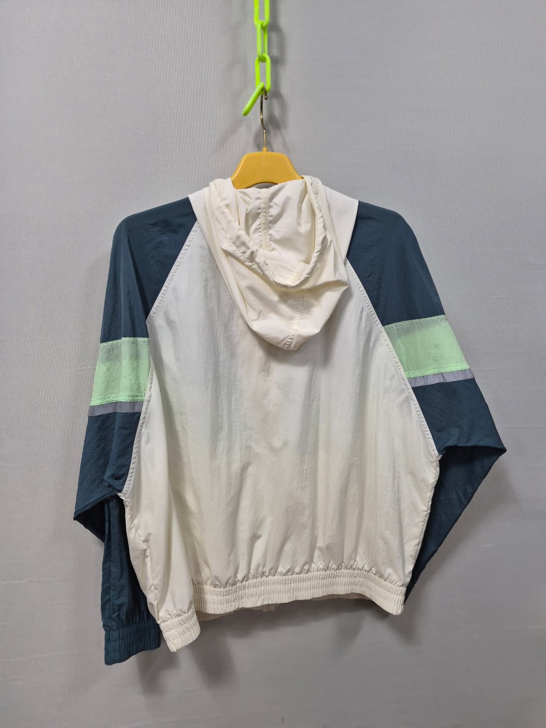 나이키 바람막이 후드집업 남성 105~110 상품이미지2