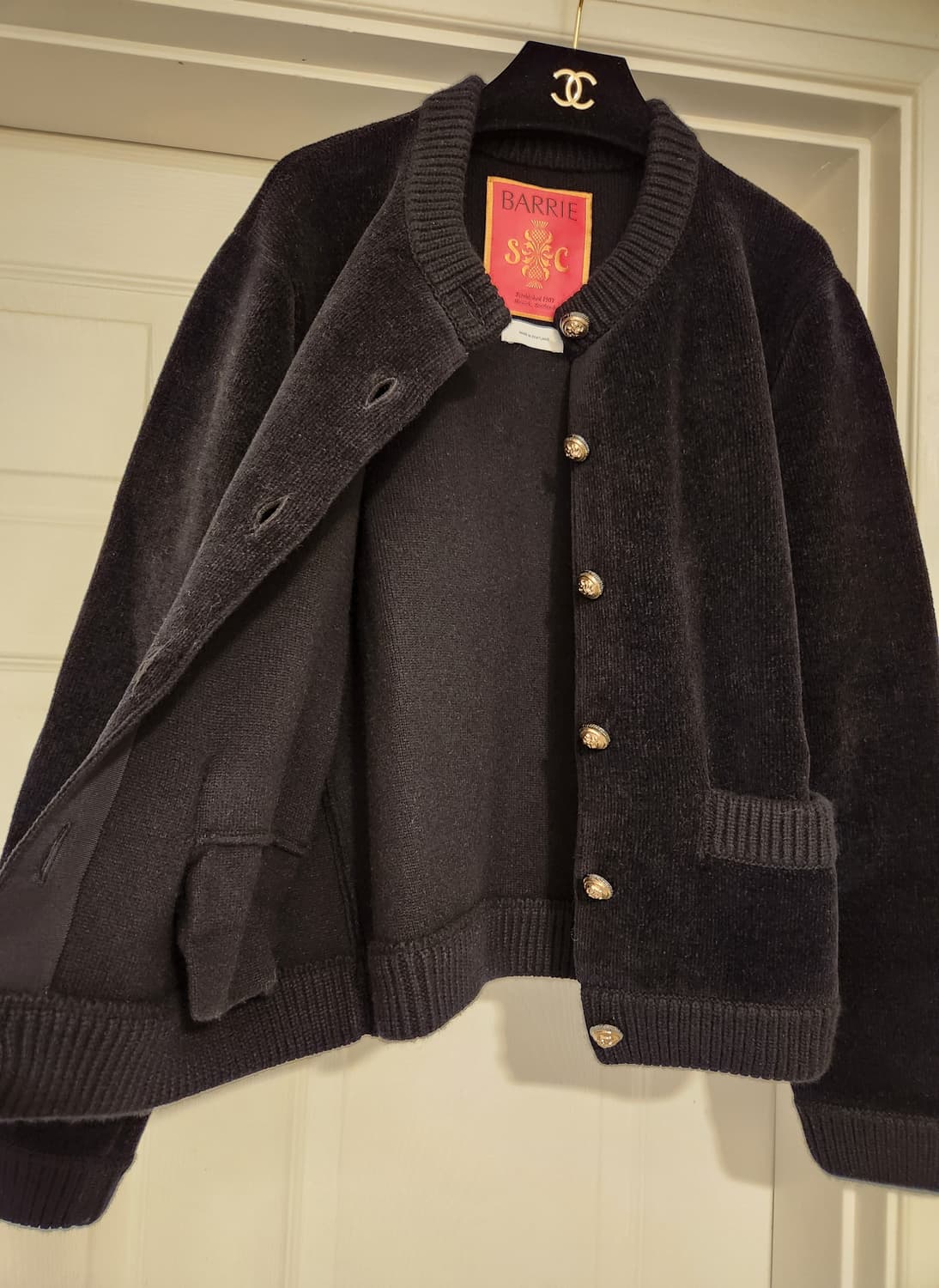 (정품)샤넬 배리 BARRIE 블랙 벨벳캐시미어 자켓가디건 상품이미지8