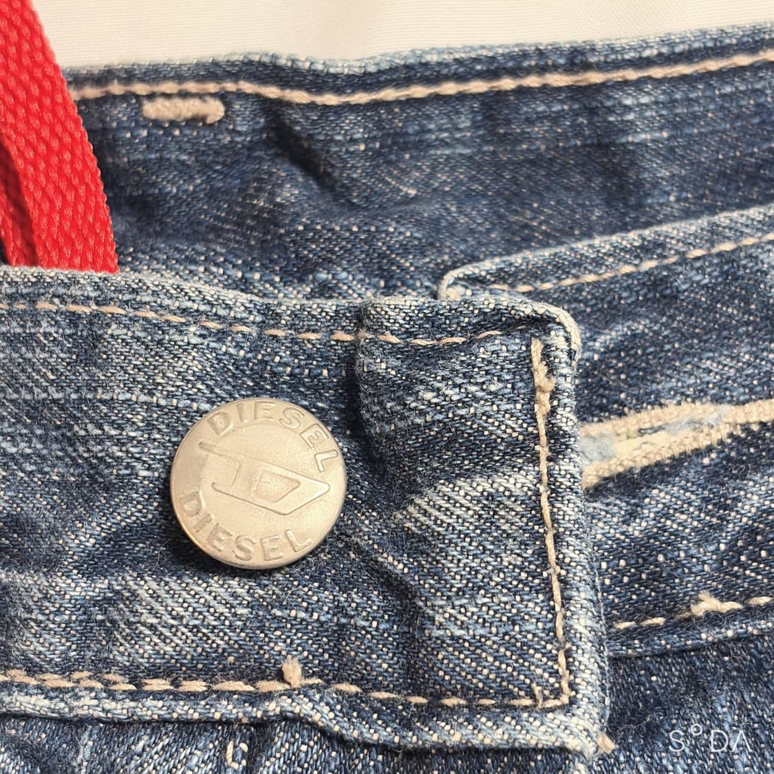 디젤 인더스트리 커브드 데님팬츠 34 상품이미지4