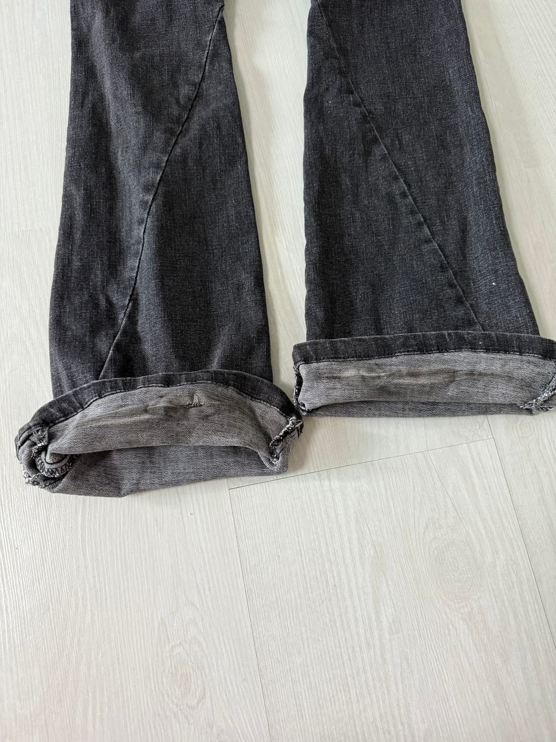 오도어 카고 부츠컷 흑청팬츠 상품이미지7