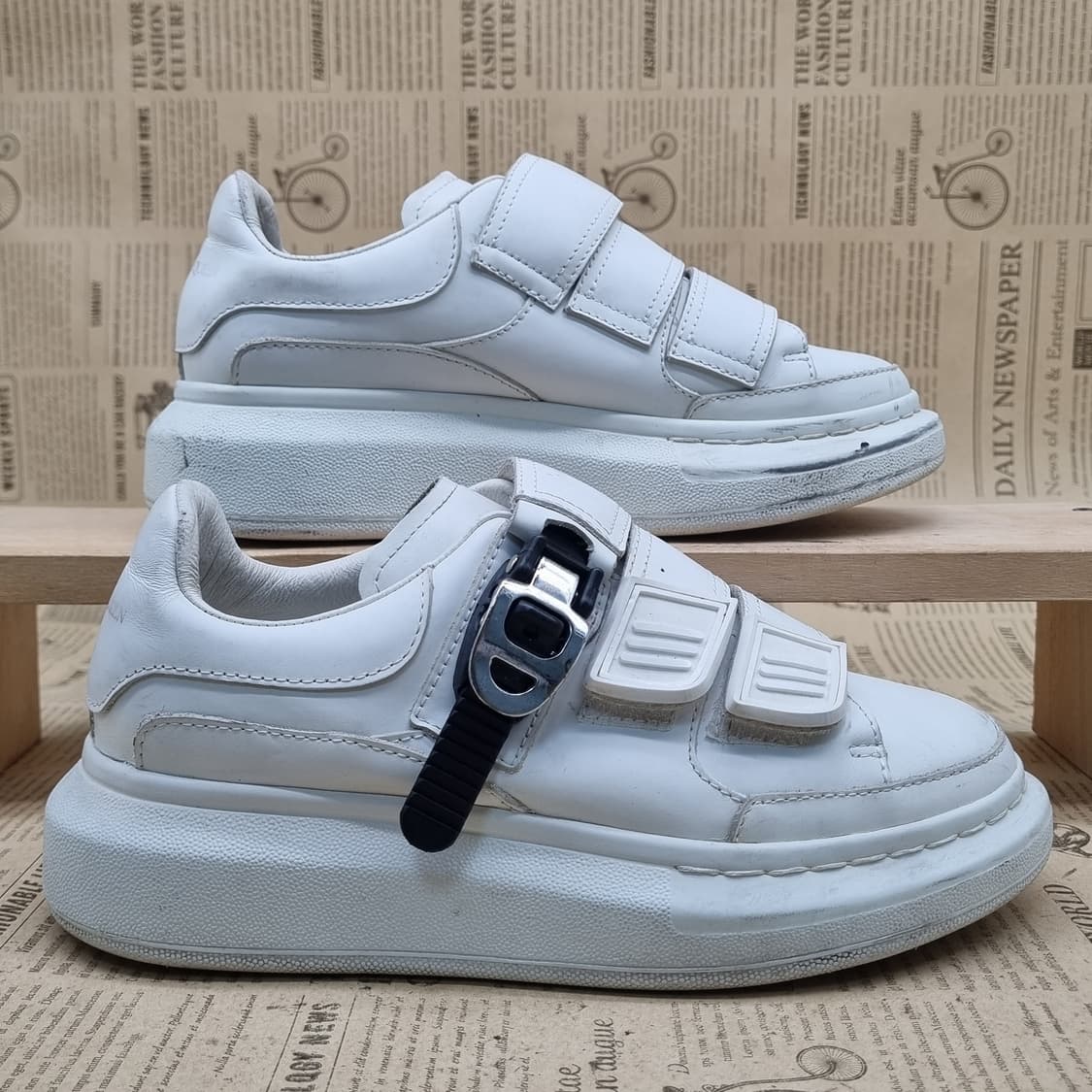 알렉산더맥퀸 오버솔 벨크로 스니커즈 220 상품이미지1