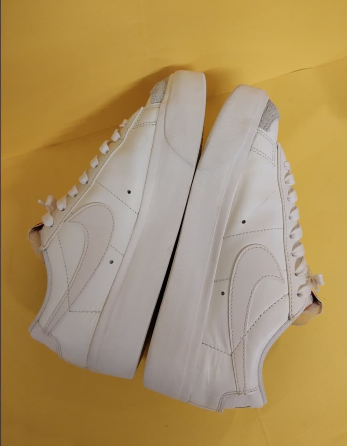 여성 나이키 블레이저 로우 플랫폼 세일 화이트 운동화 (255) 상품이미지7