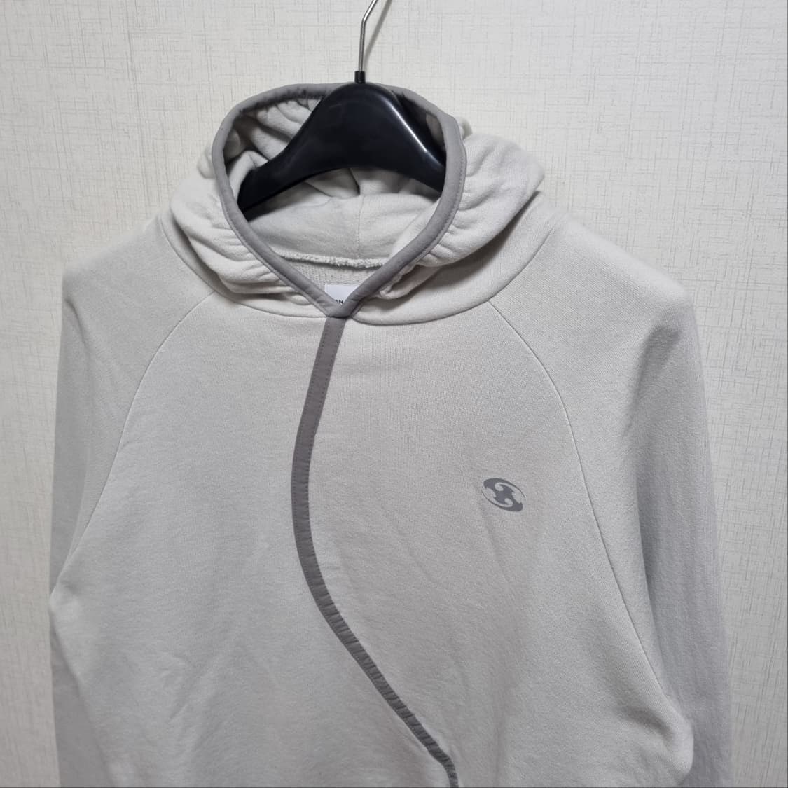 산산기어 테이프드 후드티 상품이미지2