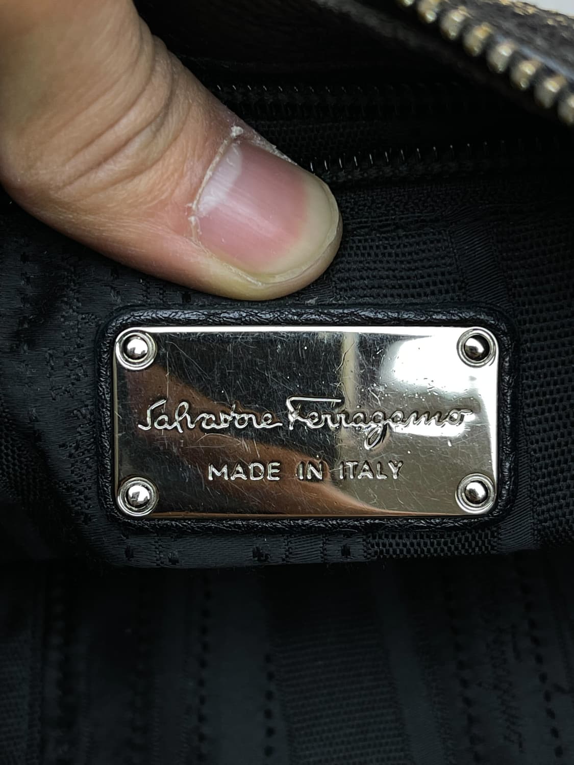 살바토레 페라가모 레더 숄더 백 상품이미지10