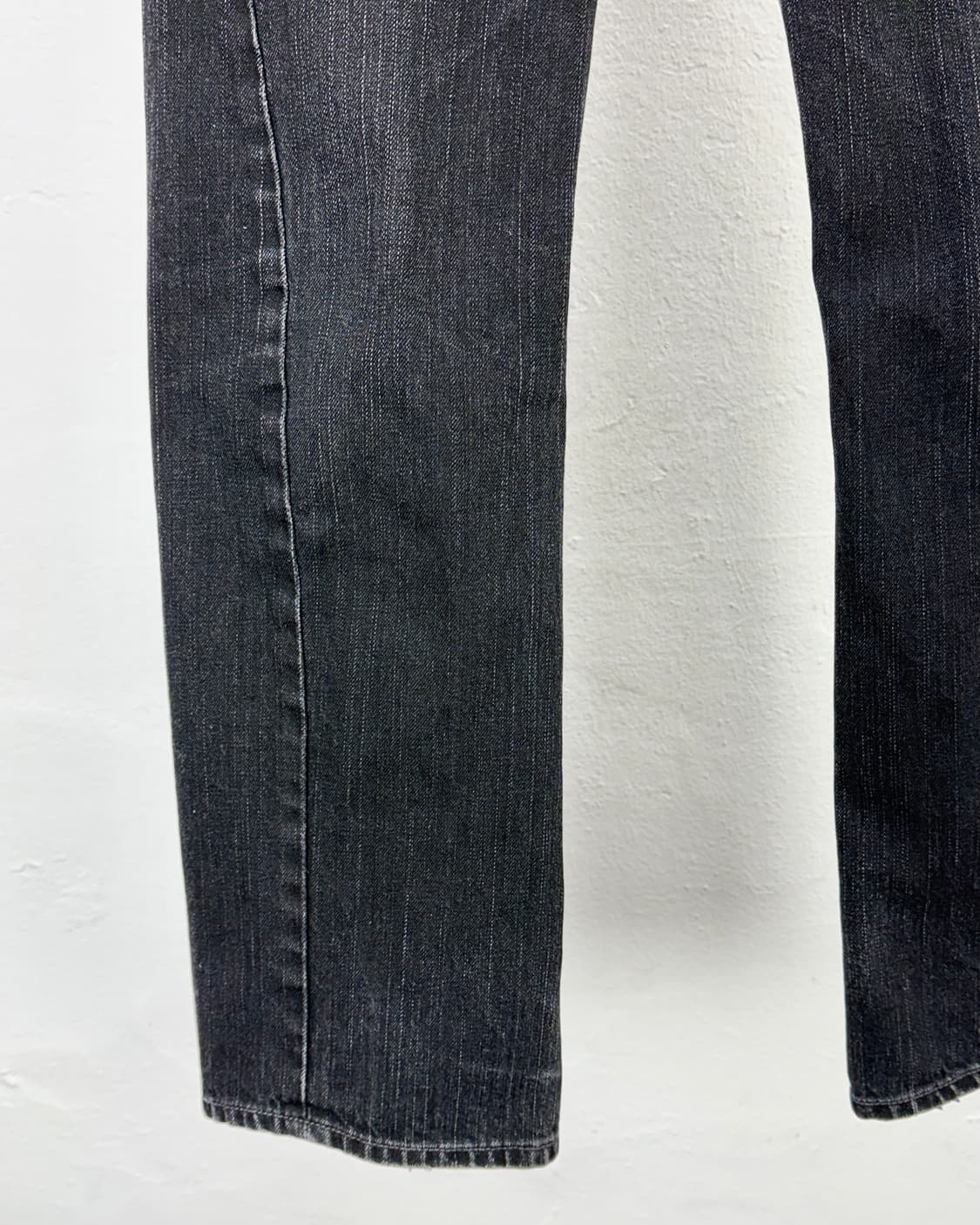 리바이스 엔지니어드 레그 트위스트 블랙 데님 팬츠 상품이미지4