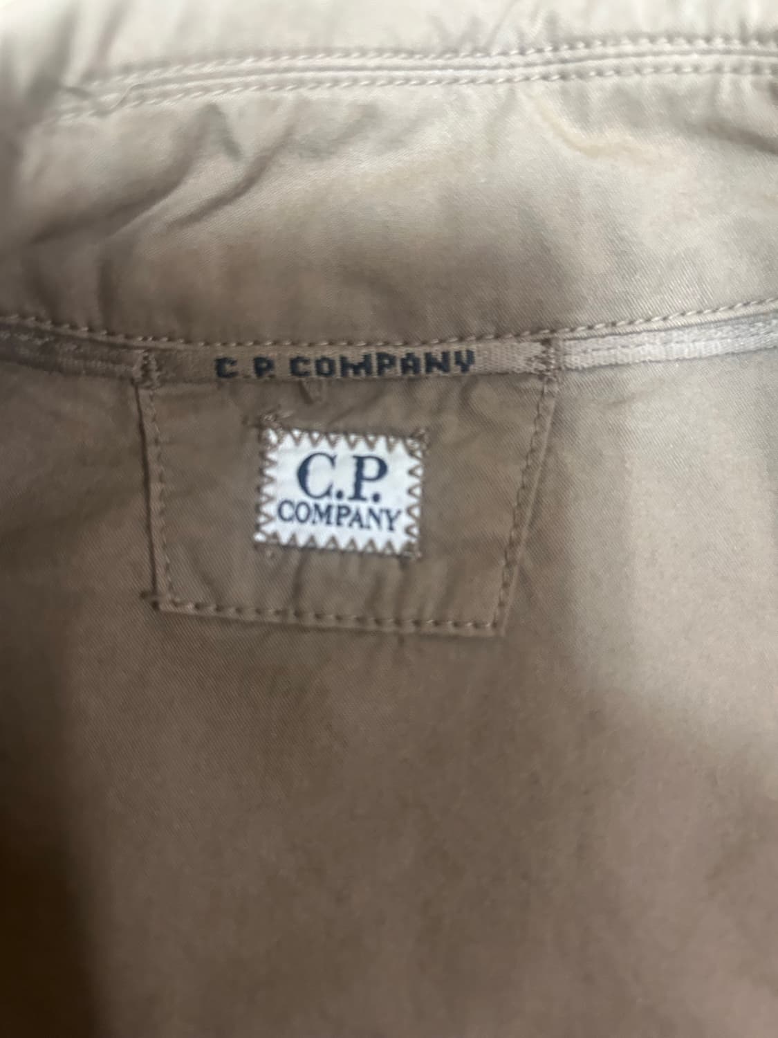 (새상품) CP컴퍼니 셔츠 자켓 브라운 상품이미지3