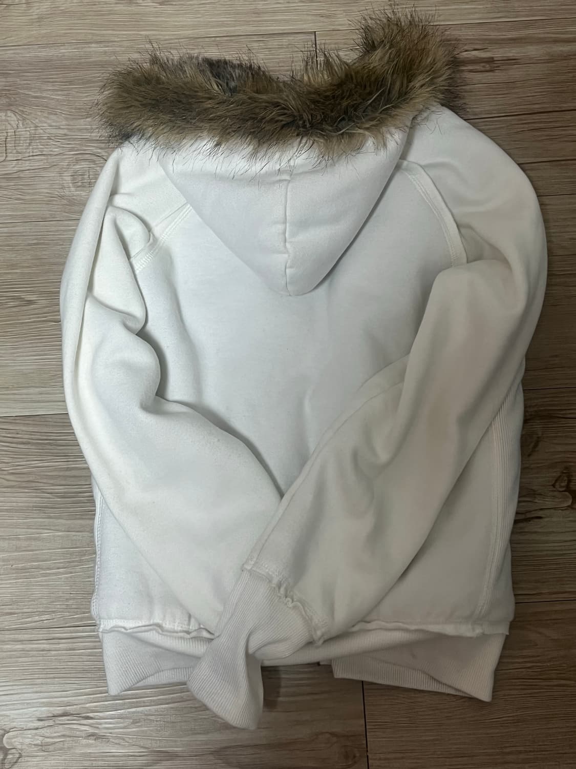 아베크롬비 퍼 후드집업 화이트 상품이미지2