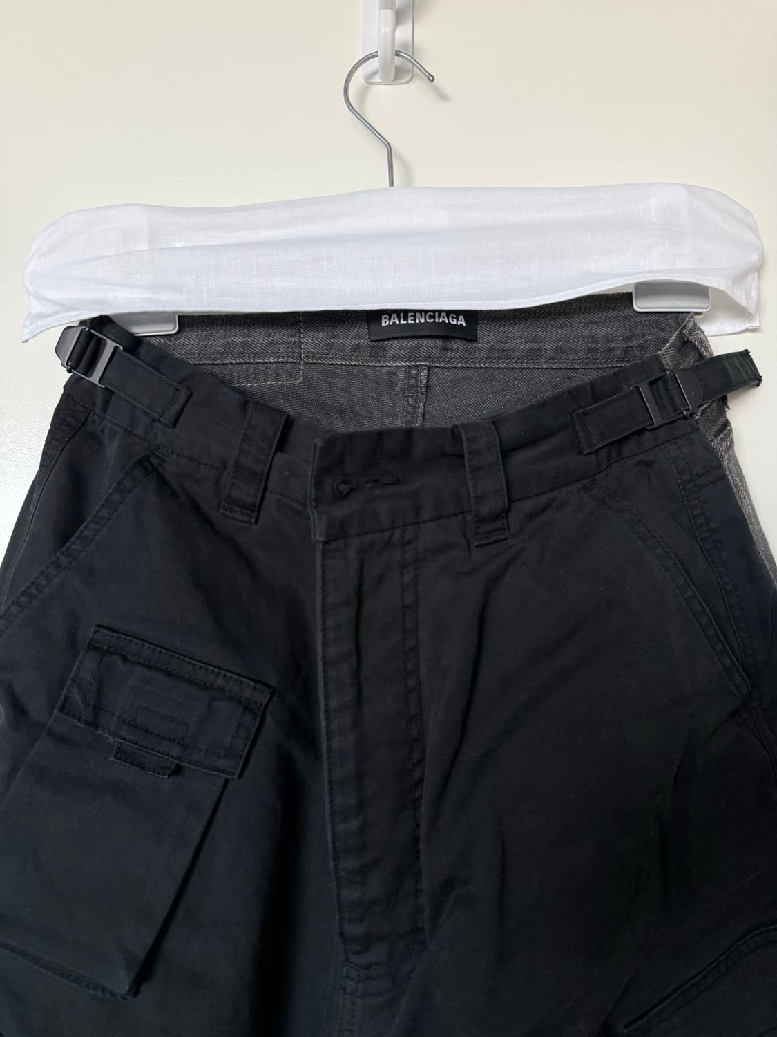 Balenciaga Cargo Jeans 상품이미지2