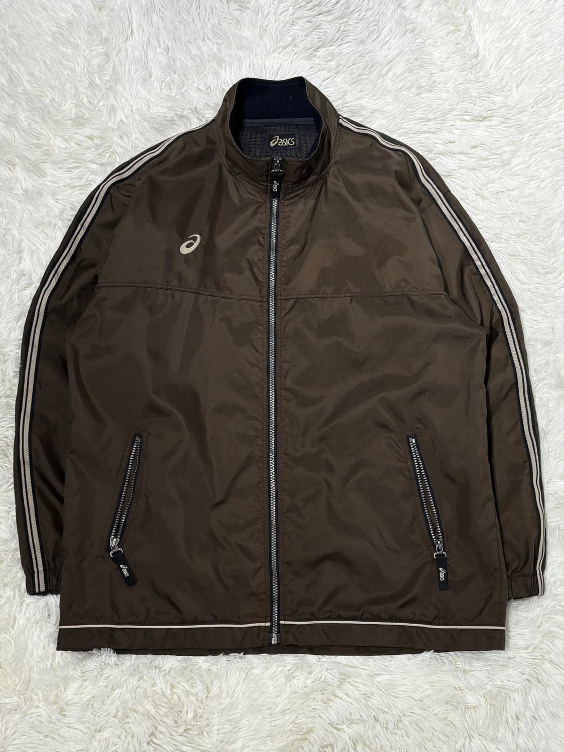 아식스 90‘s 초코브라운 바람막이 상품이미지3