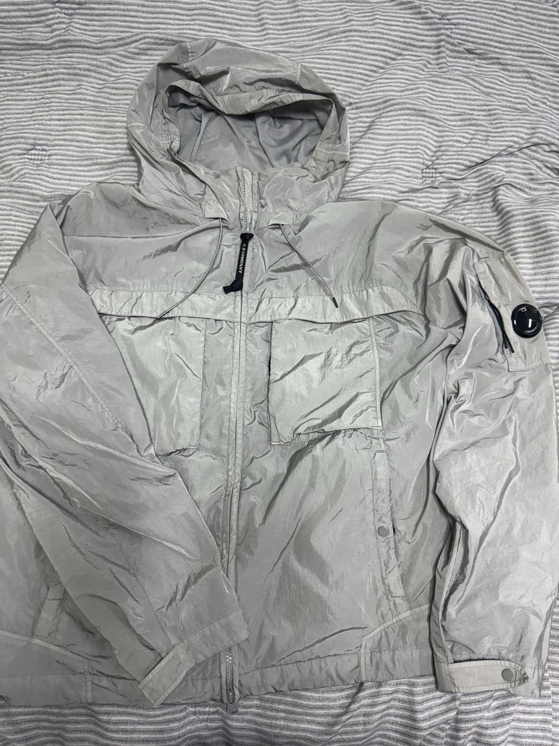 Cp컴퍼니 나일론 후드 바람막이 자켓(XL) 상품이미지3