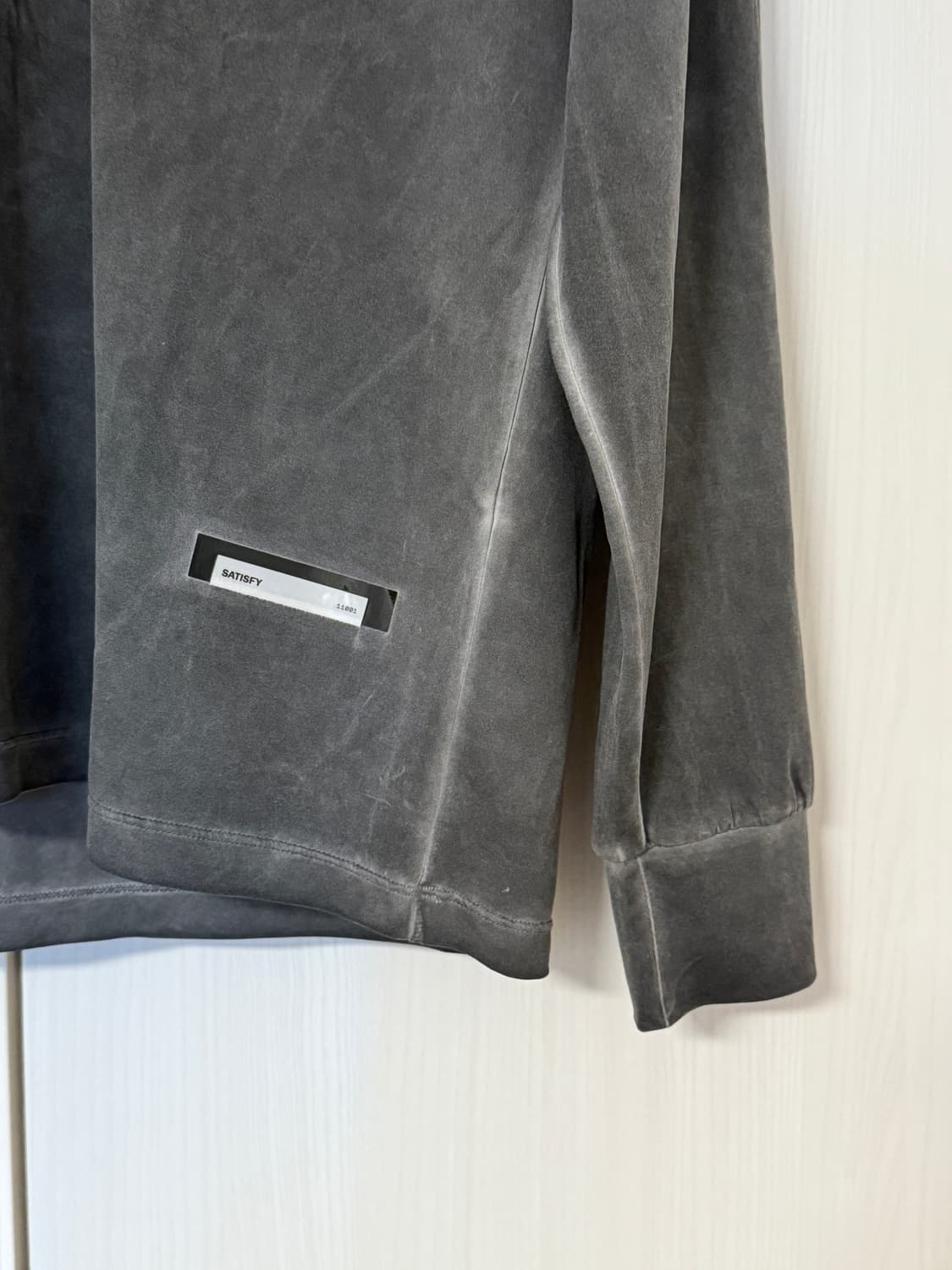 새티스파이러닝 오라라이트 롱슬리브 S 상품이미지4