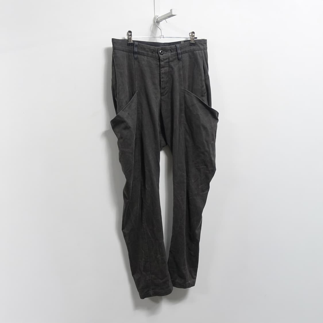 [1] ATTACHMENT 카즈유키쿠마가이 라인 아티잔 J커브 배기팬츠 상품이미지2