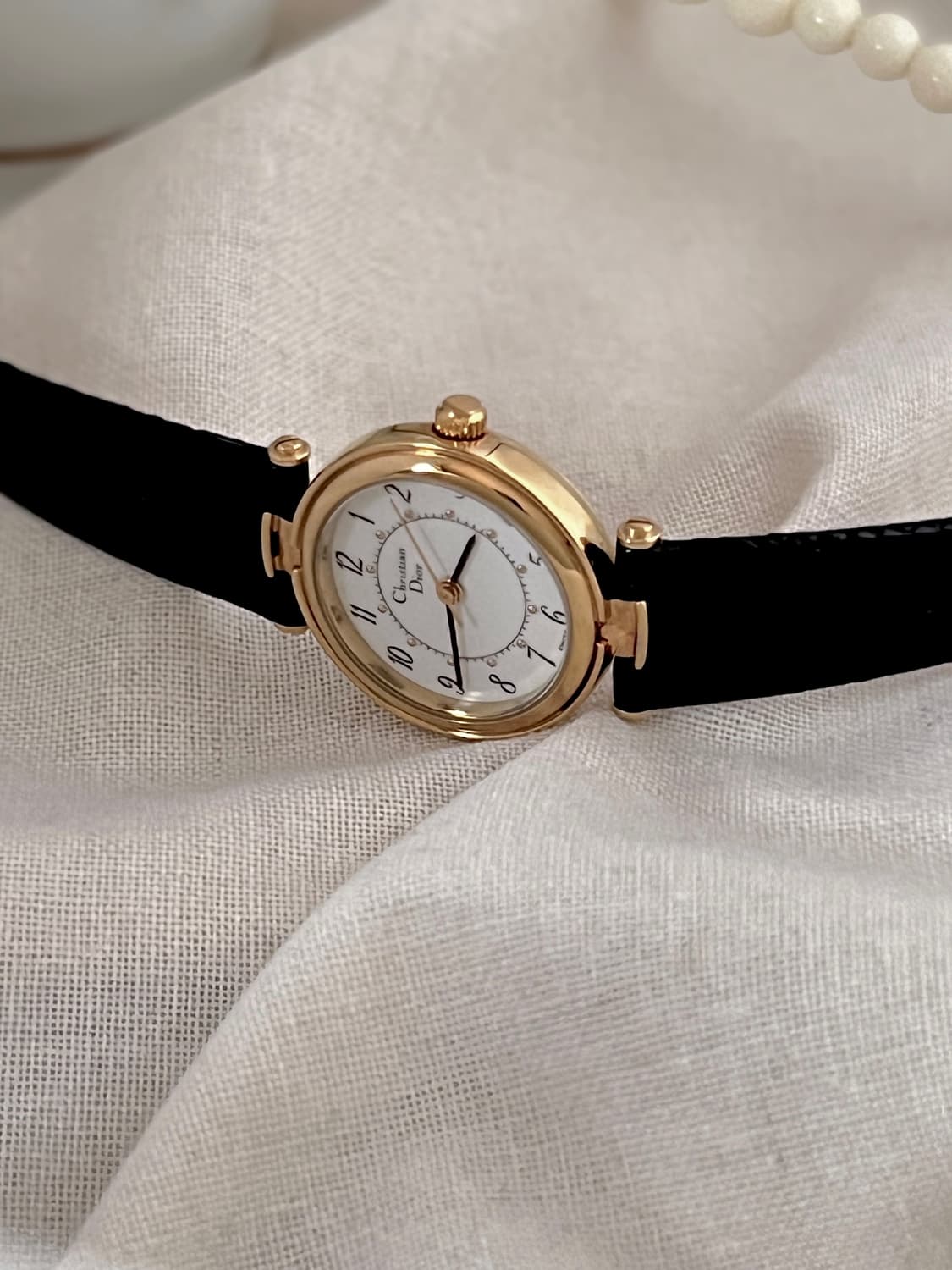 디올 골드 라운드 여성 시계 / 정품감정.케어 상품이미지5