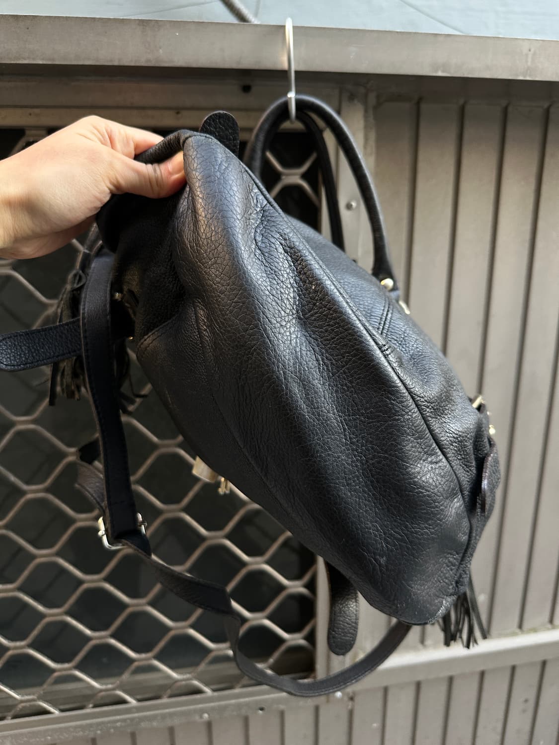 Tassel stud leather bag 상품이미지5