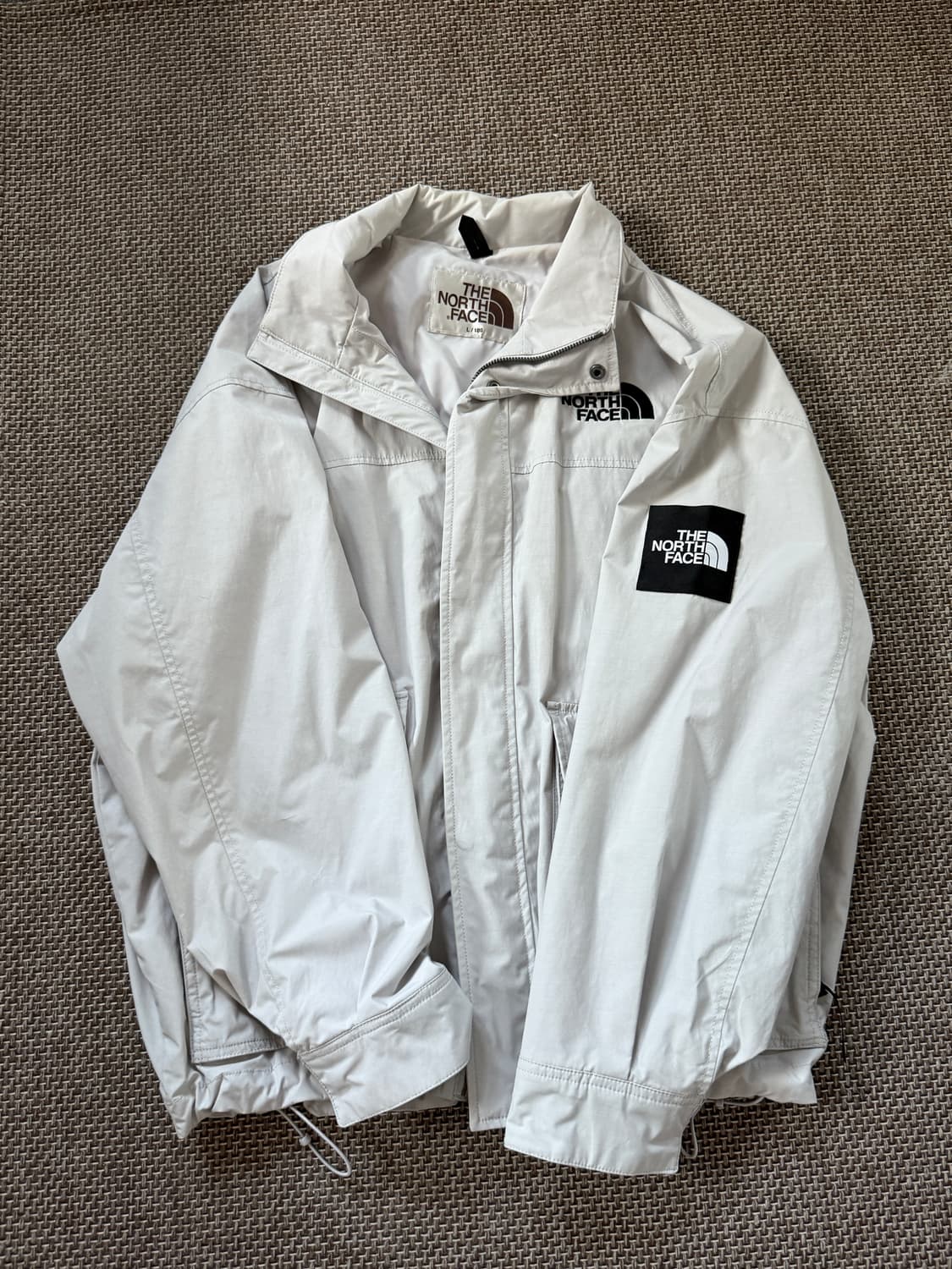 플리마켓🔥 노스페이스 바람막이 자켓 그레이 상품이미지2