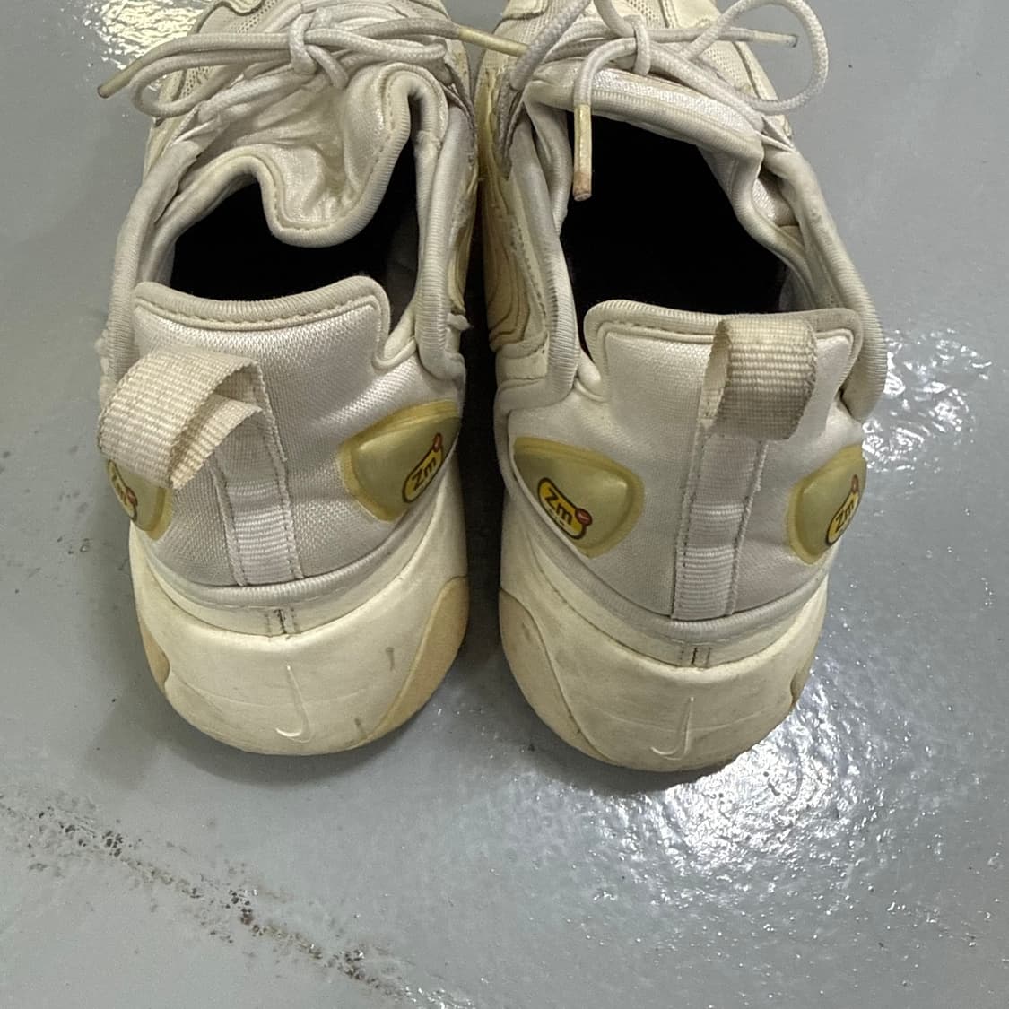 240 나이키 에어 줌 2K 0209T 상품이미지3