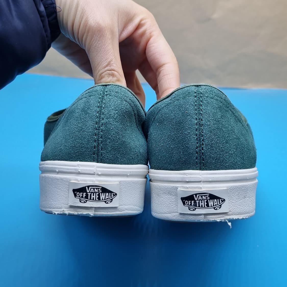 반스 피그 스웨이드 스니커즈 250 상품이미지4