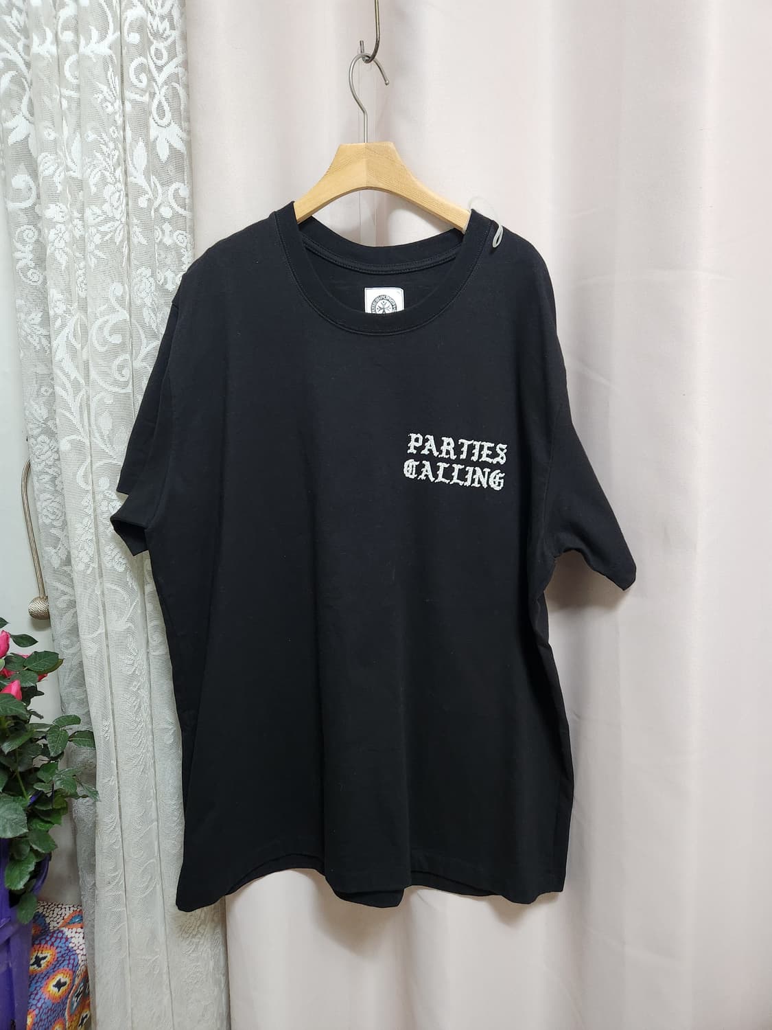 펀치드렁크파티즈콜링 블랙 반팔 티셔츠 상품이미지2