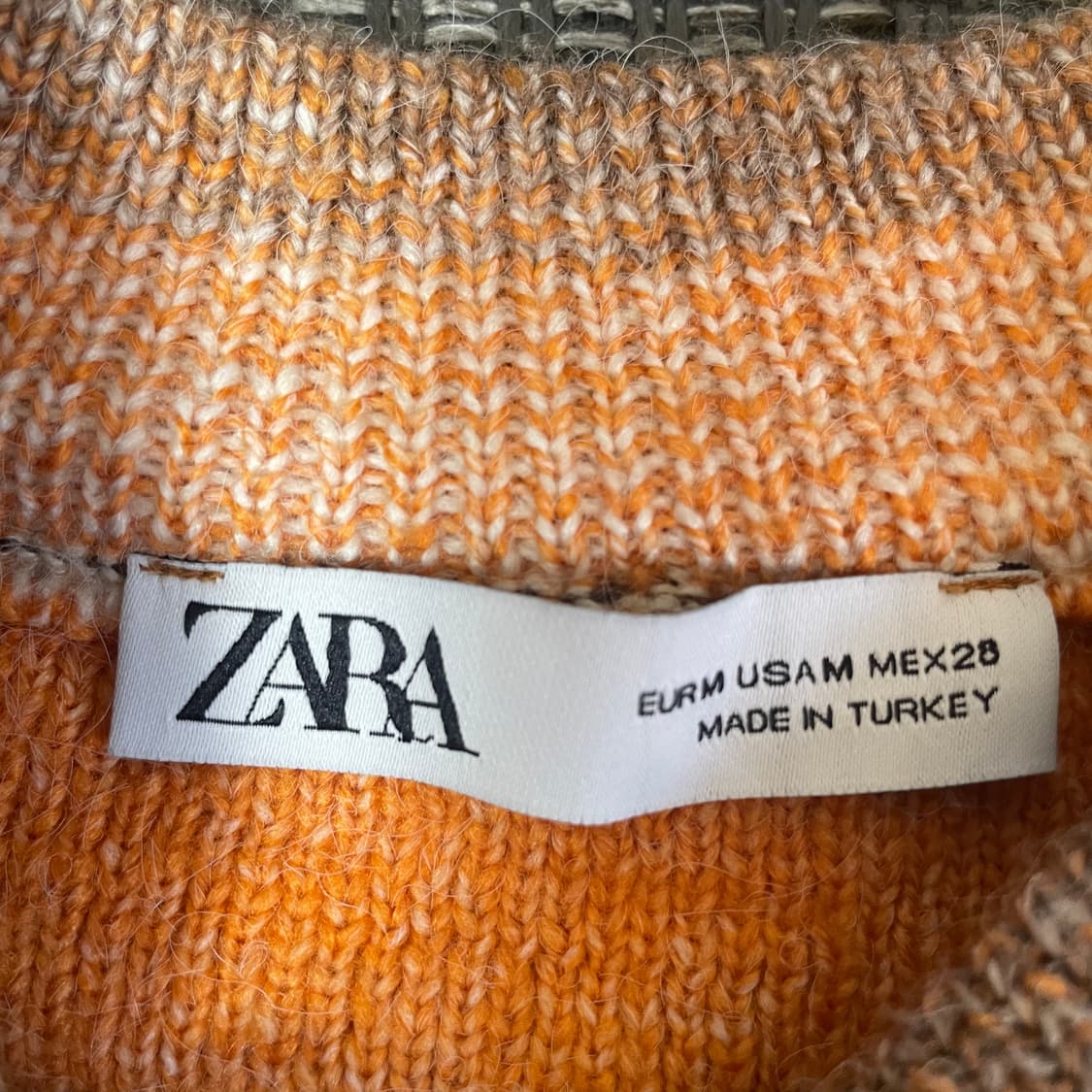 자라 오렌지 스트라이프 크롭 니트 상품이미지4
