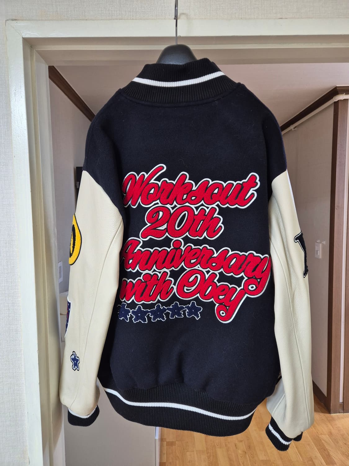 [XL]웍스아웃X오베이 바시티 자켓 상품이미지2