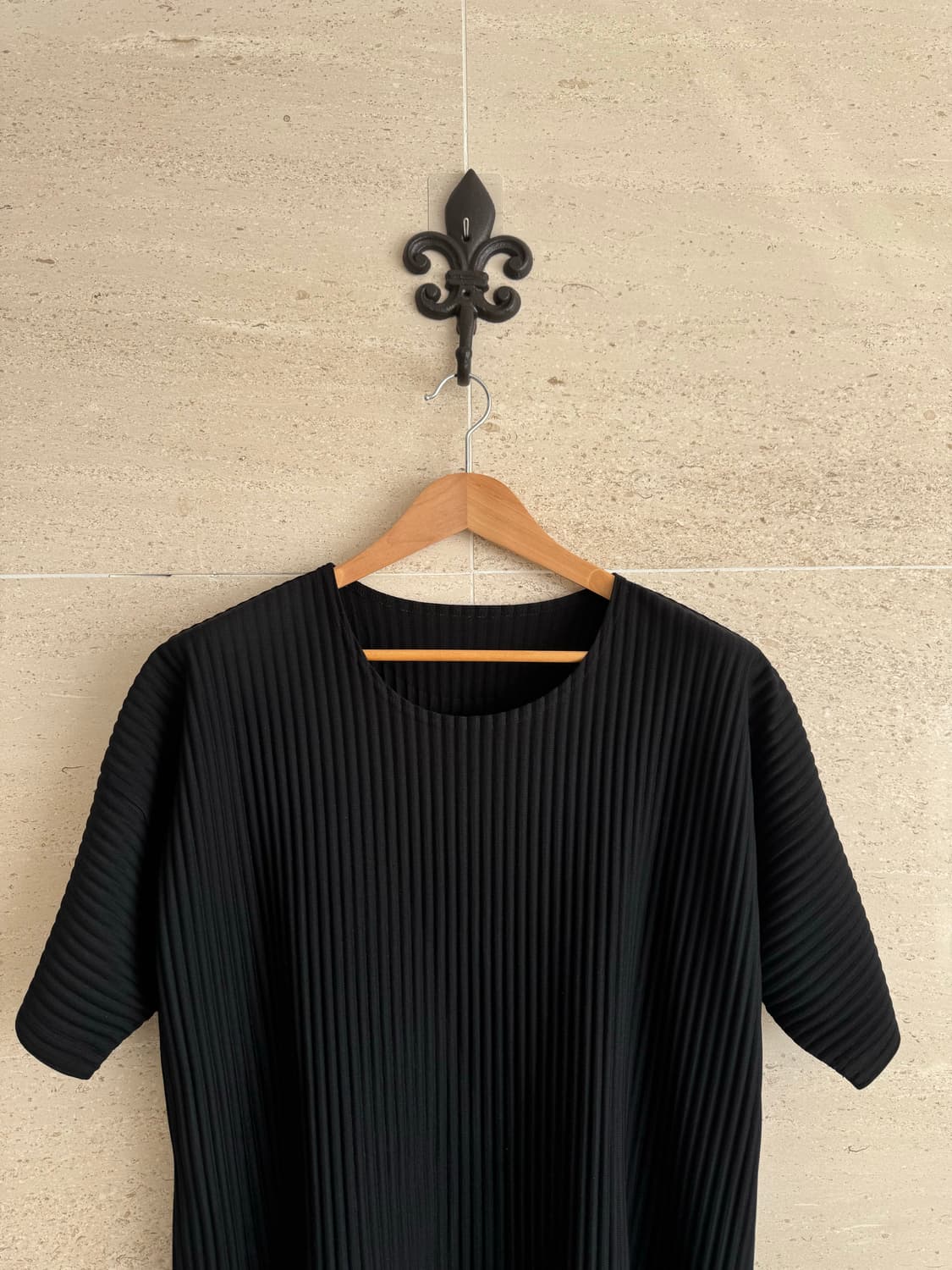 이세이미야케  옴므 플리세  블랙 반팔 상품이미지1