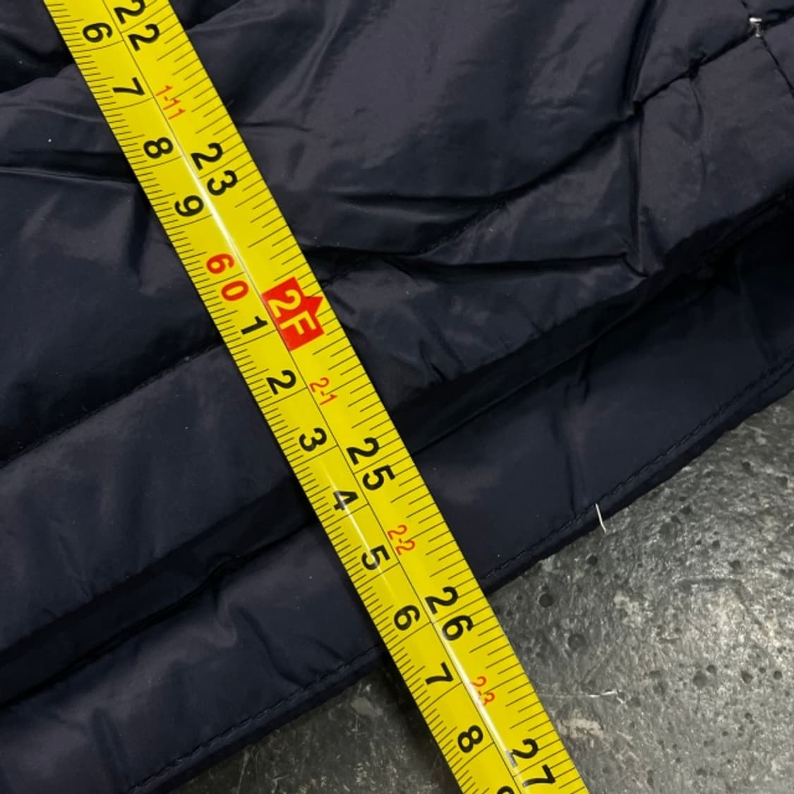 100 헤지스 조끼패딩 상품이미지7