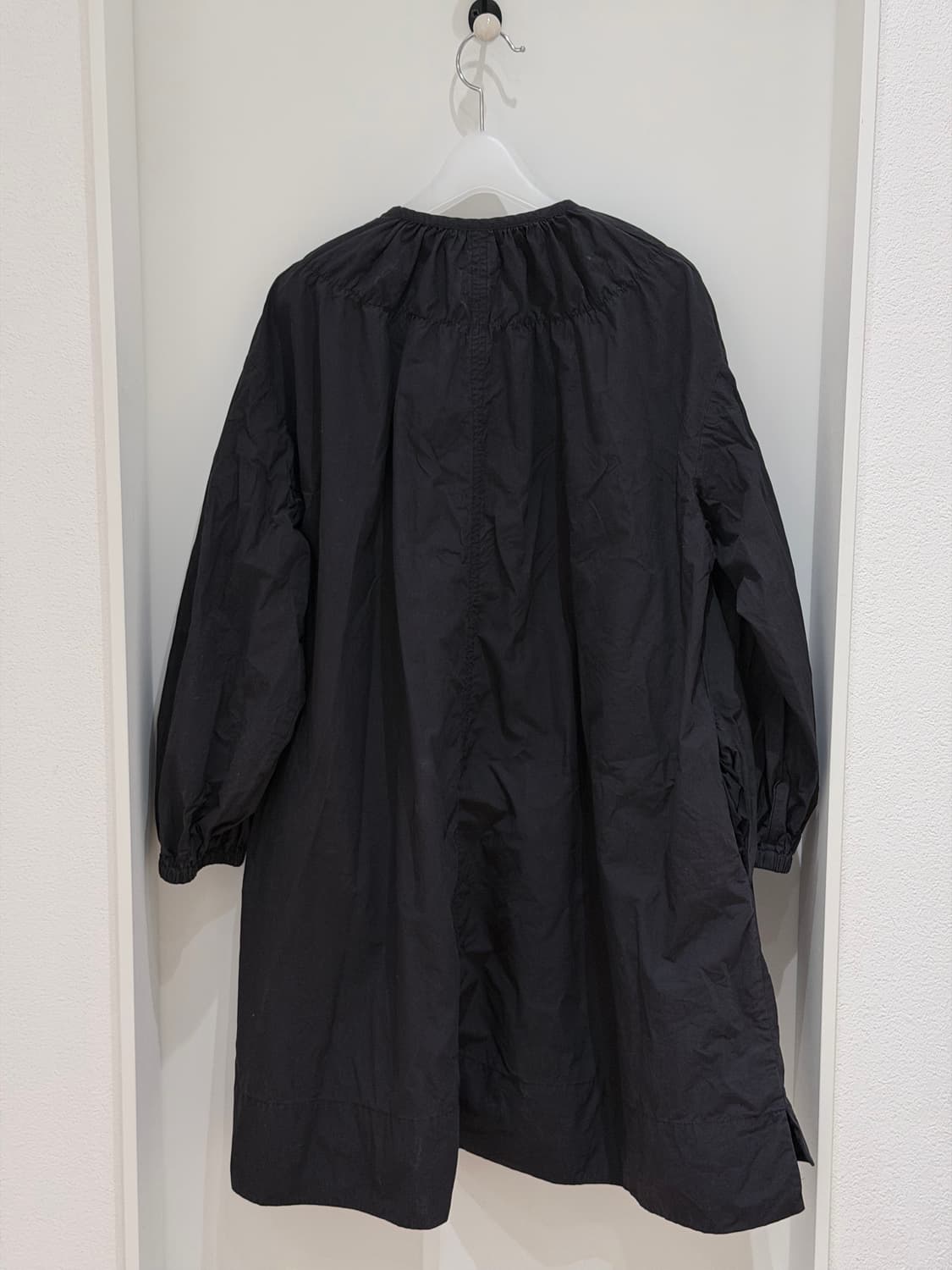 COS 오버사이즈 게더드 미니 드레스 블랙 상품이미지7