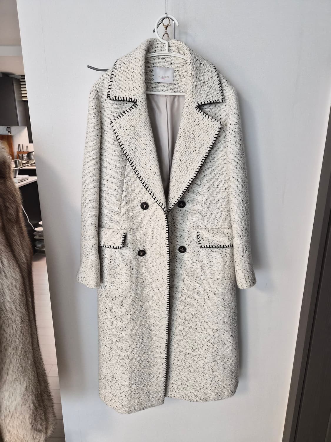 발렌시아(VALENCIA) 트위드 스티치 롱코트 상품이미지1