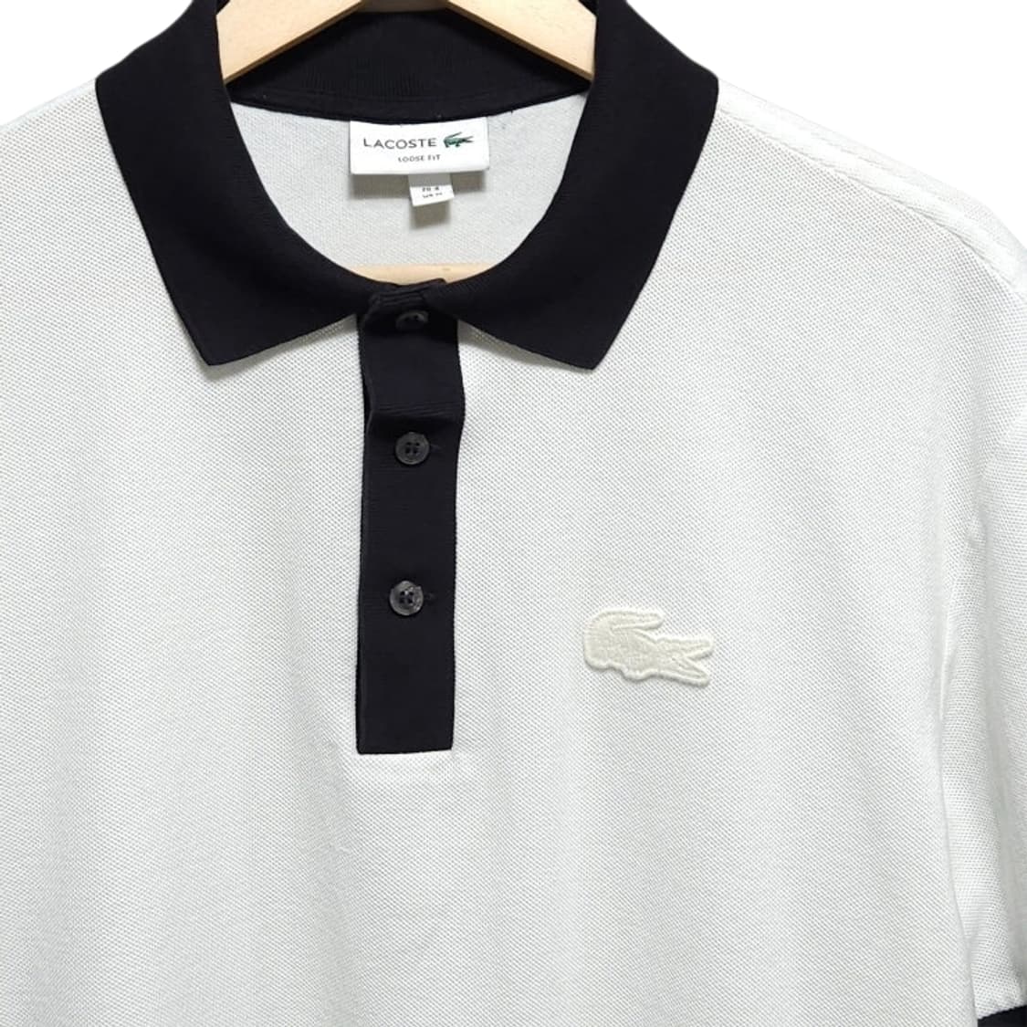 100 LACOSTE 라코스테 화이트 블랙배색 반팔 카라티 상품이미지2