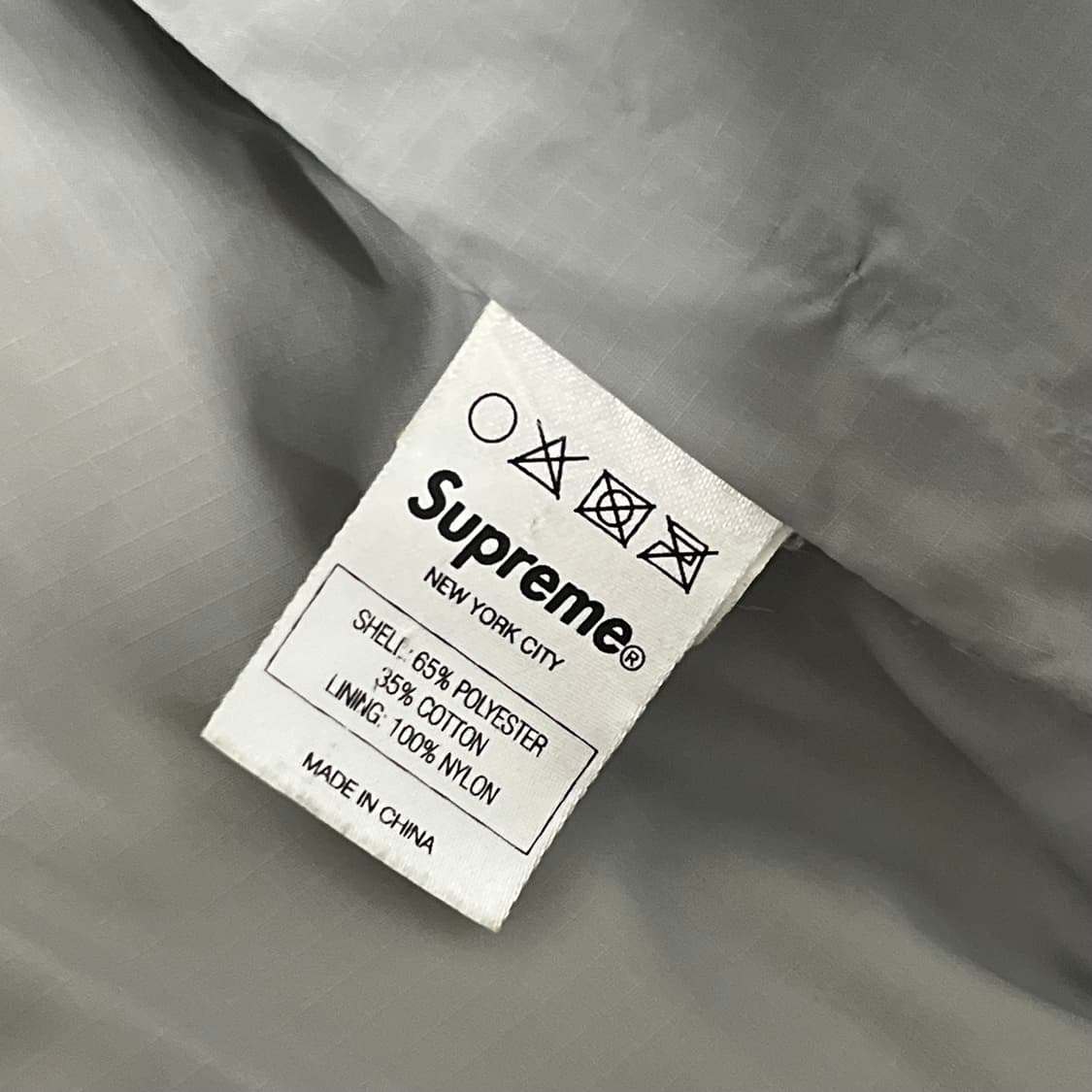 슈프림 패딩 상품이미지4