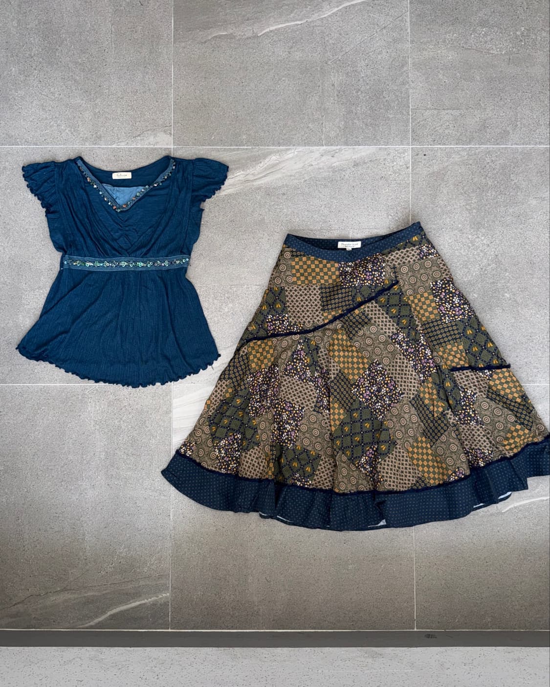 Navy blue bohemian beads layered blouse 상품이미지1